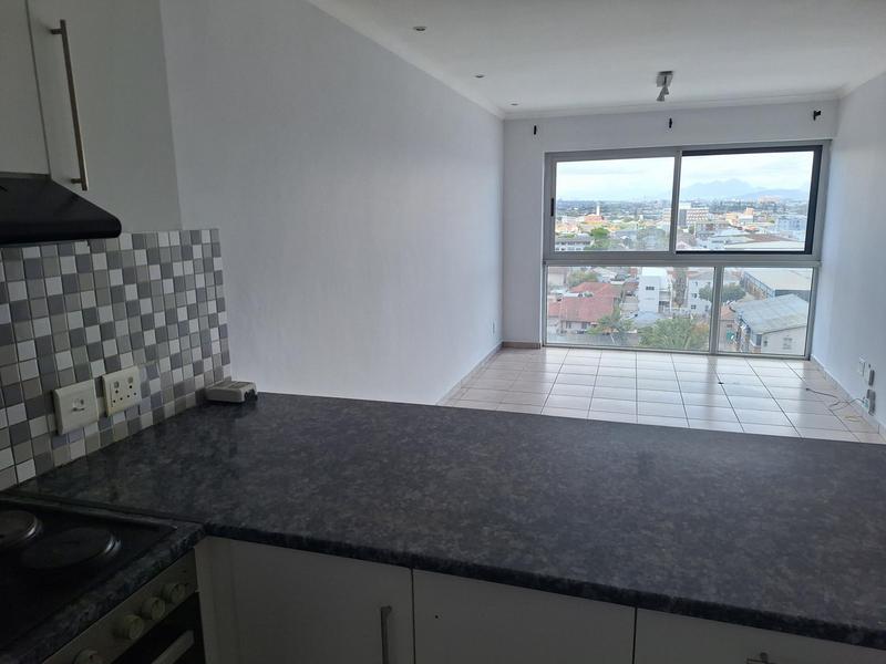 2 Bedroom Property for Sale in Goodwood Central Western Cape